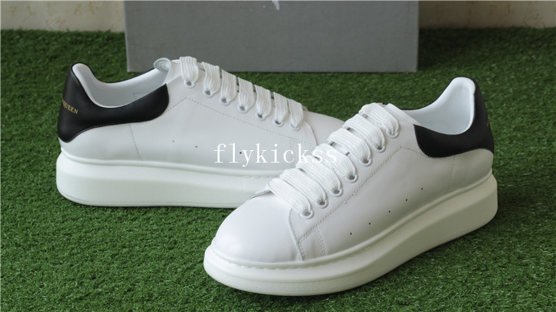 Alexander McQueen Oversized Sneaker White Black